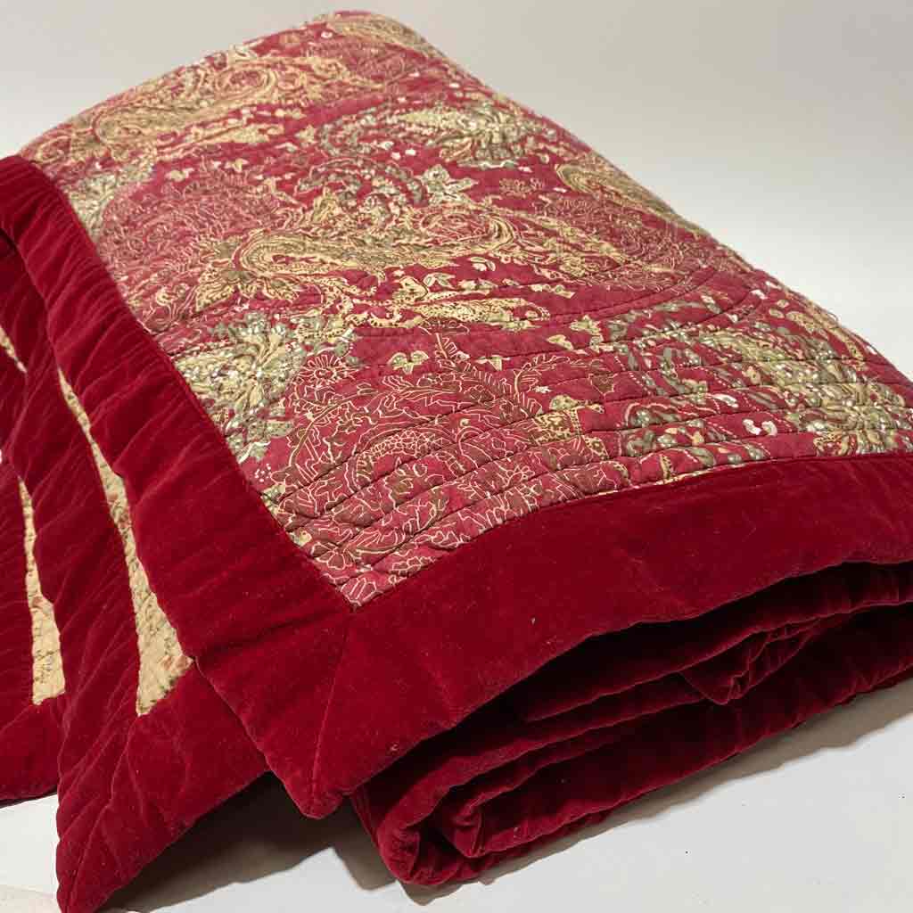 BLANKET, Bedspread - Quilted Rust Red Paisley w Velvet Border